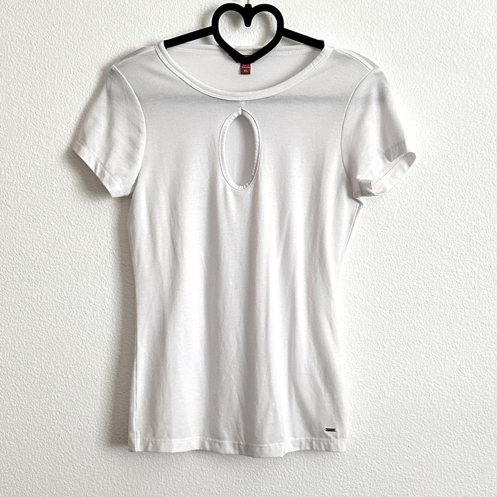 Guess White Keyhole Short Sleeve Top NWOT Size XS